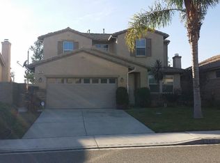 7412 Peppertree Ln, Fontana, CA 92336