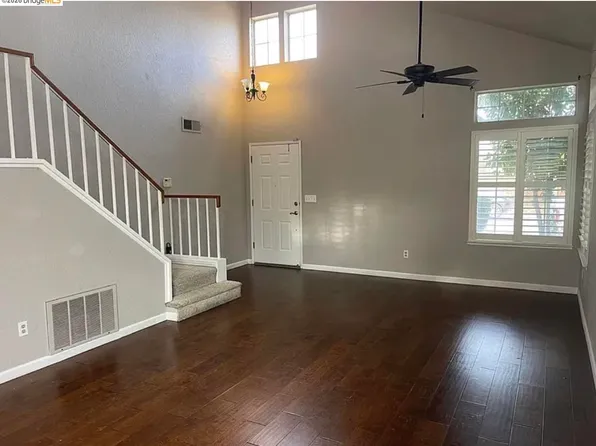 2234 Prestwick St, Stockton, CA 95206