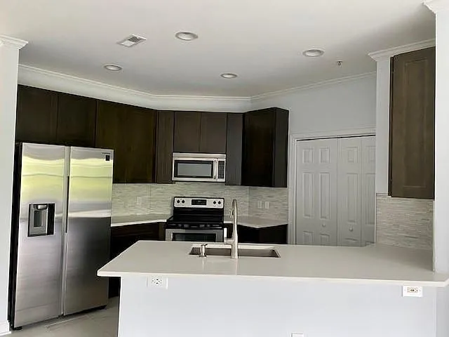 226 S Torrence St — Photo 3