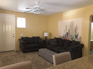 946 E Cantebria Dr, Gilbert, AZ 85296