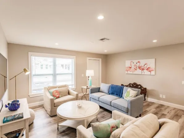 712 110th Ave N #712, Naples, FL 34108