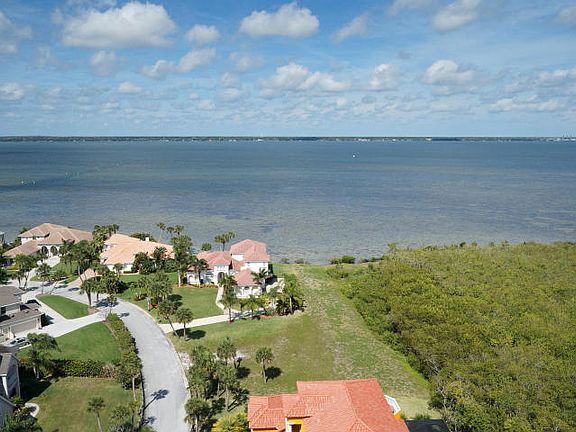 5th image of 625 River Moorings Dr