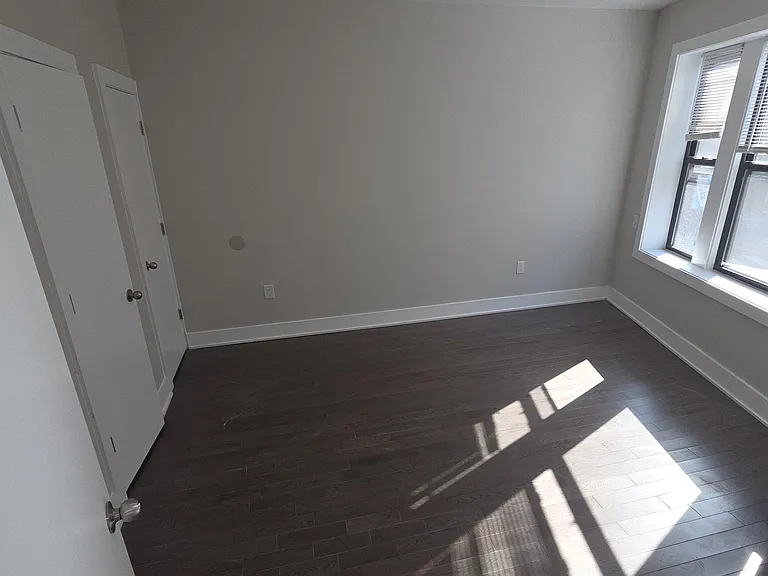 713 Bergen Ave #B — Photo 7