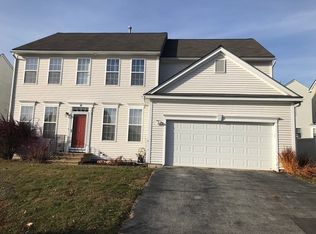 34 Oriental St, Worcester, MA 01605
