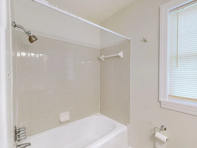4168 Sherman Ave — Photo 14