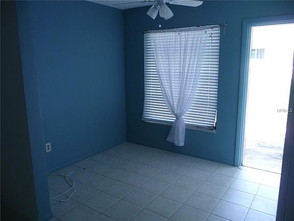 4th image of 1674 S Lake Ave APT 3