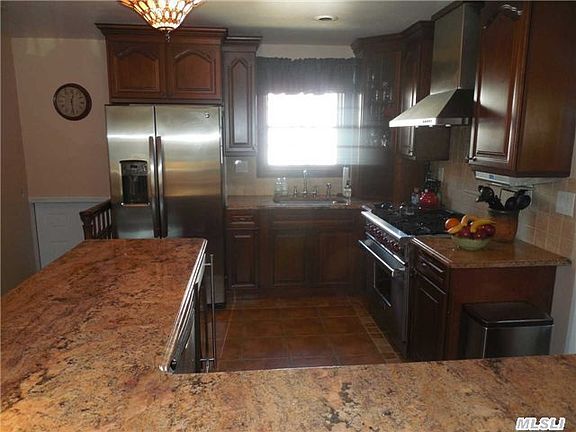 4th image of 41 Parkway Dr