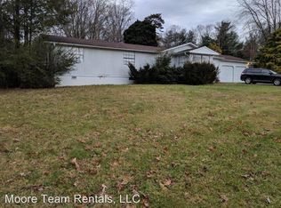 1039 Brookside Camp Rd, Hendersonville, NC 28792