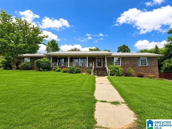 425 4th Ter, Pleasant Grove, AL 35127