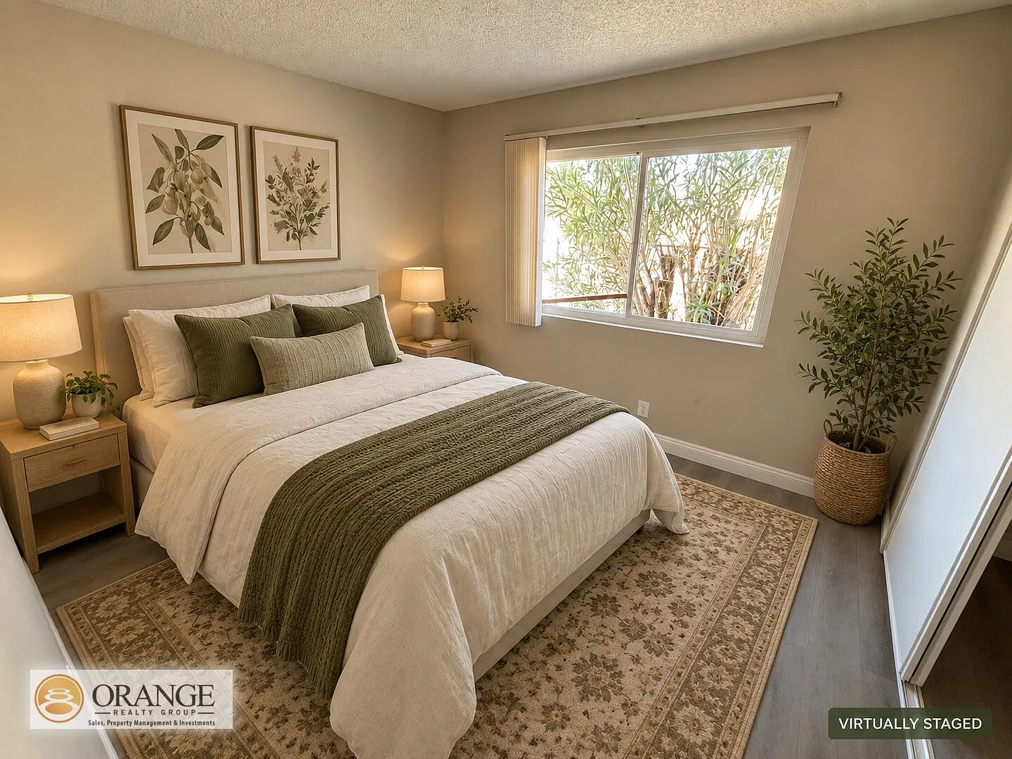 225 E Foster Ave — Photo 3