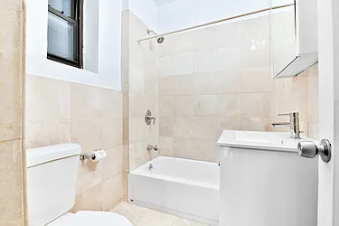Rented by Platinum Forbes Global Properties