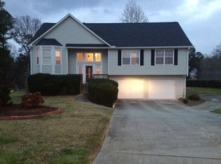 322 Stillwood Ct, Jonesboro, GA 30238