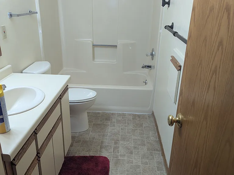 1357 Regal Ave — Photo 5