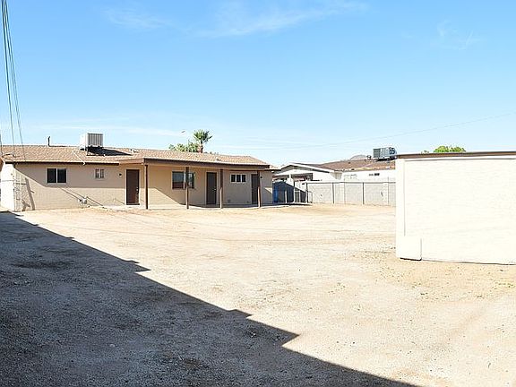 5th image of 328 E La Mirada Dr