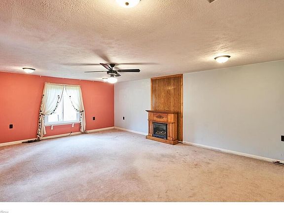 5th image of 1496 Easton Ave