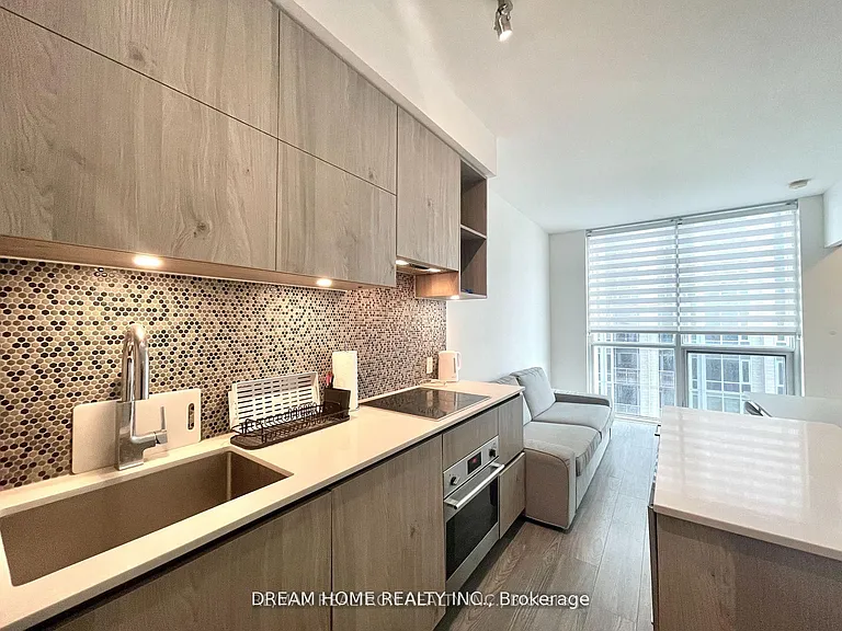 1 Yorkville Ave #3003 — Photo 3