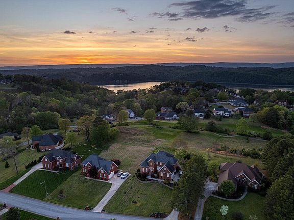 3rd image of 7223 River Run Dr