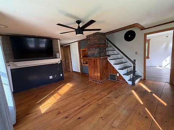 4th image of 192 Elmore Road