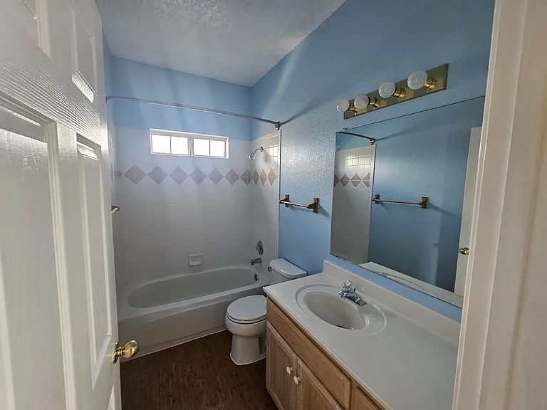 6908 Marigot Rd NW — Photo 11