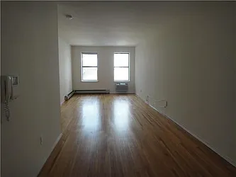 Rented by Addison Property Group