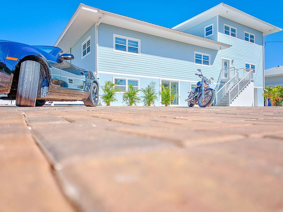 1st image of 131 Avenue G