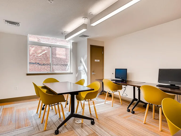 Broadway Lofts | Englewood, CO Apartments