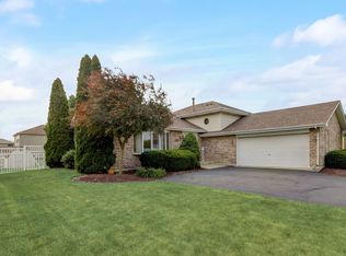 2805 Daniel Lewis Dr, New Lenox, IL 60451