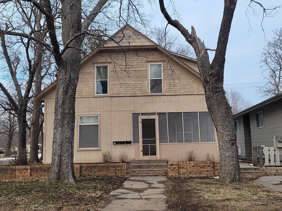 1st image of 130 W Kirwin Ave