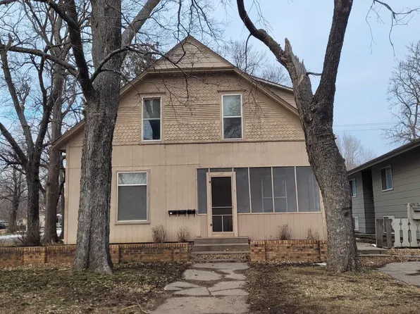 130 W Kirwin Ave, Salina, KS 67401