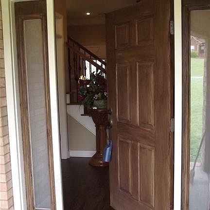 2nd image of 9 E Chateau Estate Dr