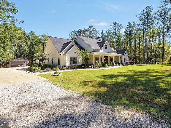3rd image of 650 River Rd