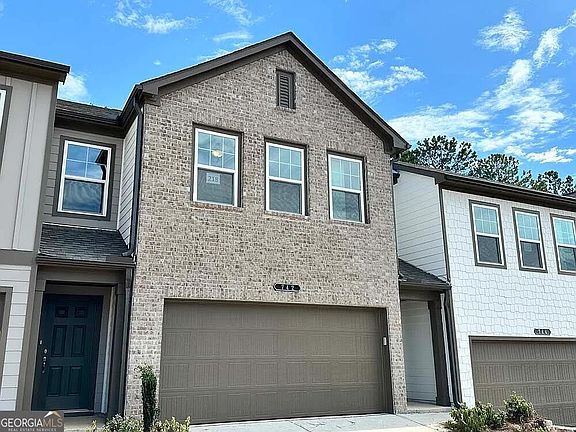 3rd image of 742 Vallin St