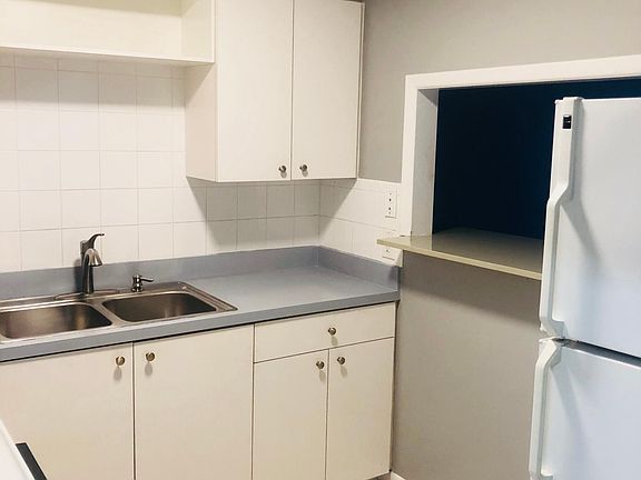 2nd image of 2512 W Stroud Ave APT 137