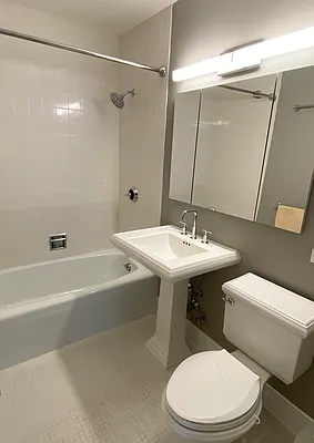 Rented by Anita Loewy, Inc | media 27