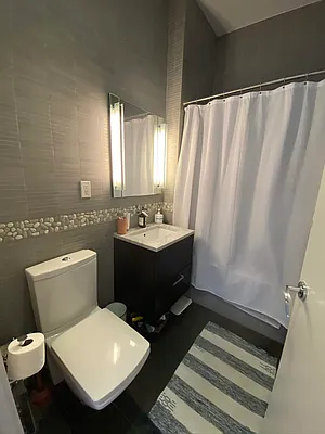 Rented by Compass | media 32