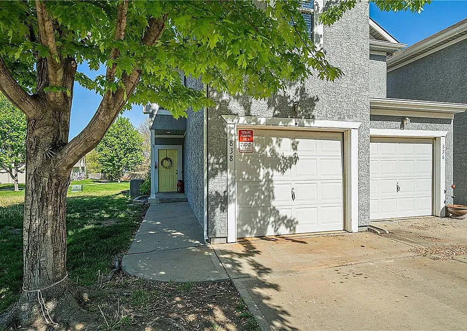838 S Woodson Ct