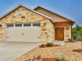 1008 Creswell Ln, Kerrville, TX 78028