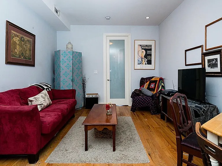 168 Harman St #1A — Photo 4