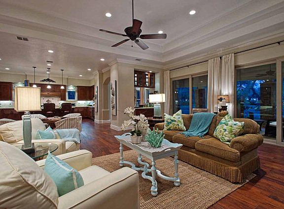 5th image of 11 Royal Oaks Trl