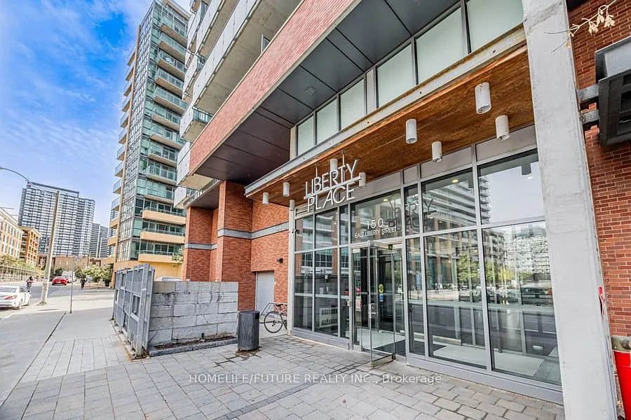 Liberty Place — Photo 2