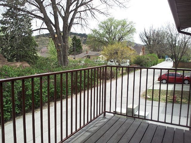 1st image of 715 Plum Tree Ln