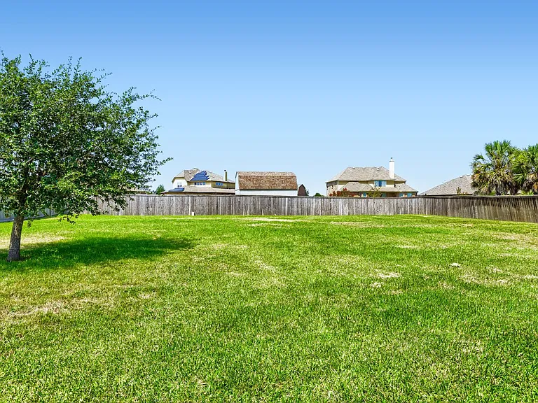 5923 Dewdrop Ln — Photo 25