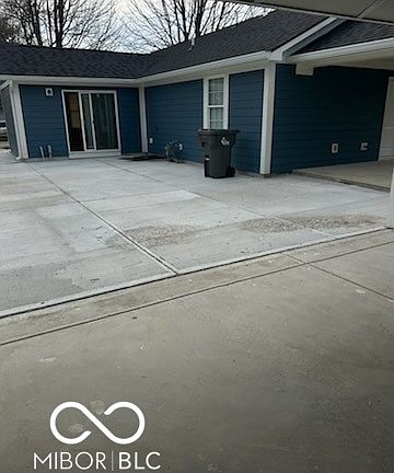 4th image of 3514 Luewan Ct
