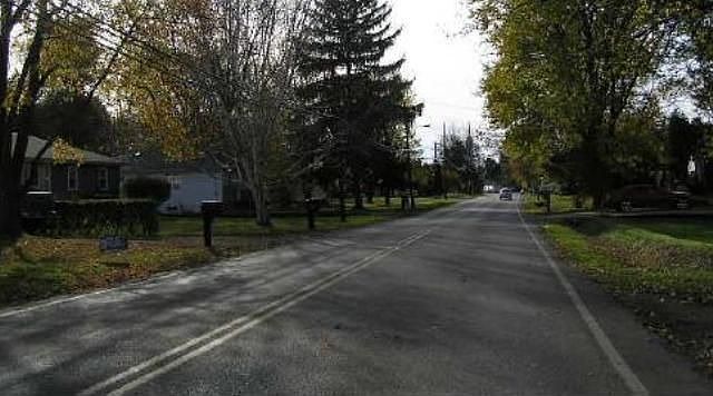 2nd image of 2720 Springfield Lake Rd