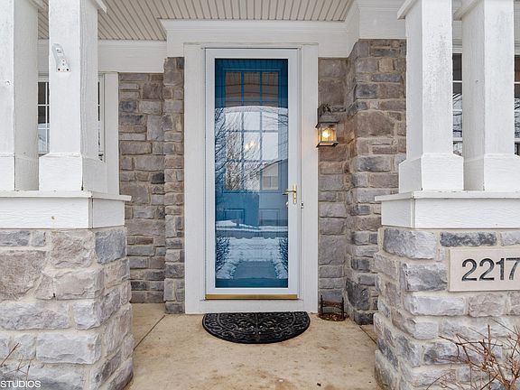 Welcoming bright blue entry door!!!