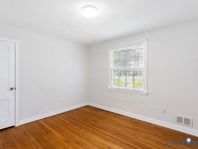 6414 Monument Ave — Photo 18