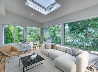 5 Indian Run, East Quogue, NY 11942