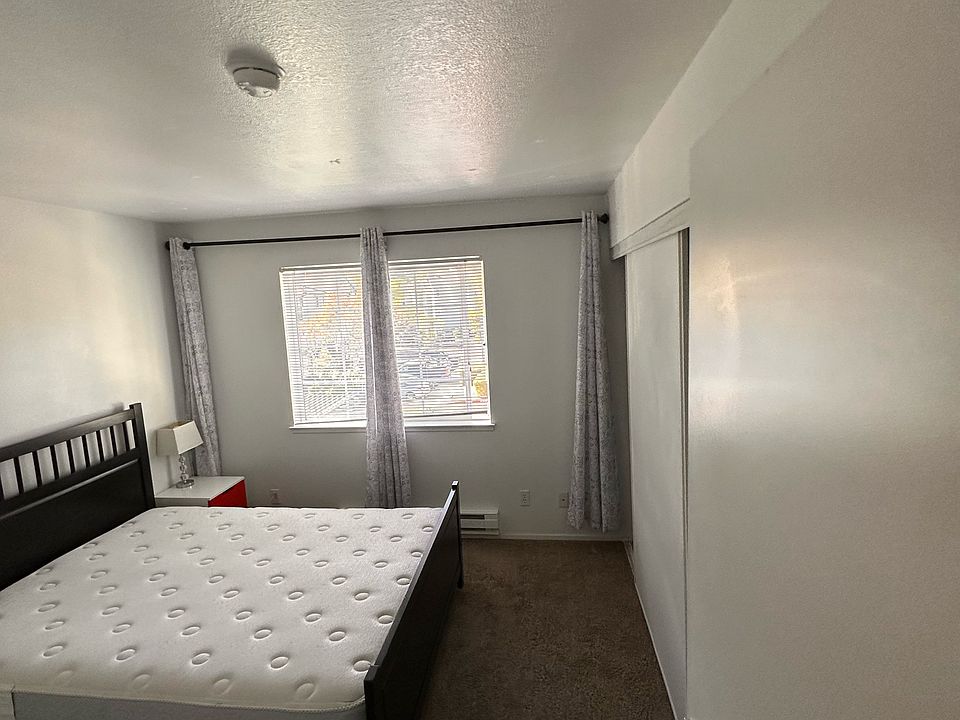 1st image of 9 Terrace Dr #29