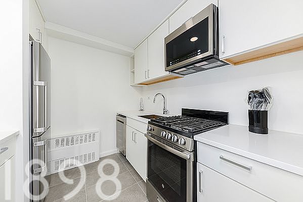 1st image of 135 W 96th St #12BB