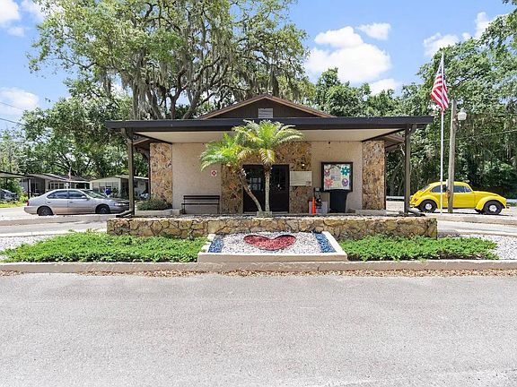 3rd image of 232 Sunset Cir #232-SC